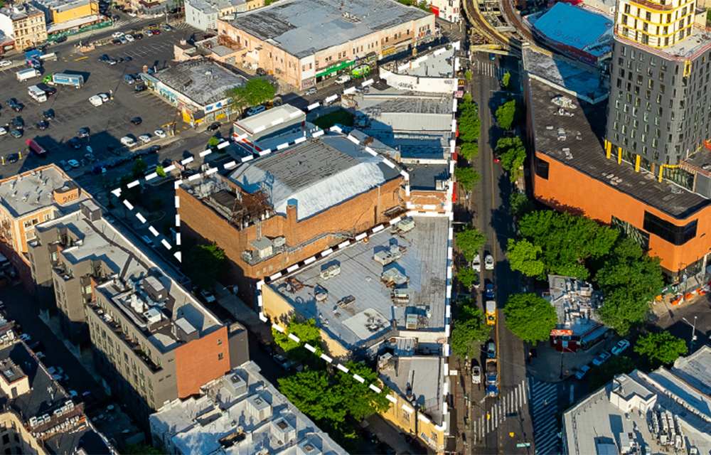Avison Young completes $37 million sale of dev. site for Renald Props.